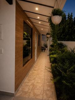 Zuri Holiday Home - 3