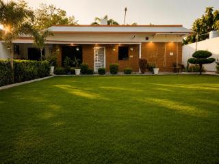 Zuri Holiday Home - 6