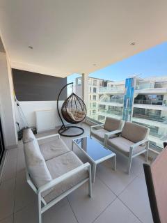 Majestic Sunset Salt Lake Views 300m from beach - 7