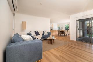Spacious 4BR Hope Island Retreat, Pet Friendly - 0