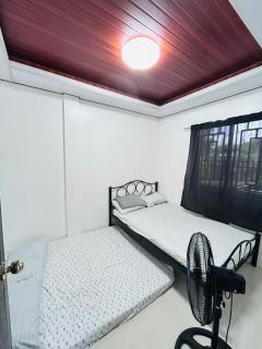 Zac's Guest House - 2