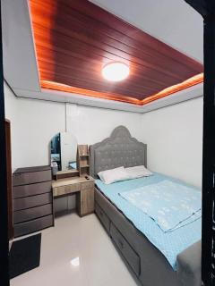 Zac's Guest House - 1
