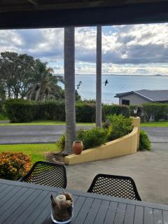 By the Sea 3 bedroom Apartment with ocean views - 9