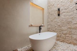 Ultra Luxury Beachfront 5 Bedrooms Pool Villa - 1