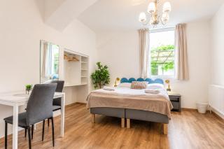 Trendy Studio near Westbahnhof with Kitchenette & Smart TV - 0