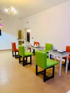 AYE Hôtel Restaurant Jardin Espace - 2
