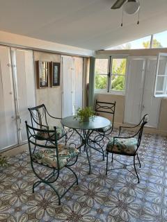 CheRiedel Bed & Breakfast & Evening meal Art Gallery - 9