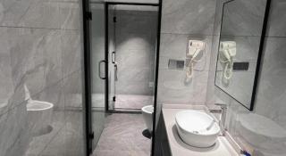 7 Days Inn Guiyang Qianlingshan Park Beijing Road Metro Station - 2