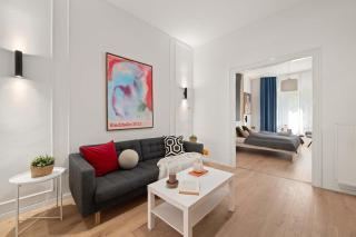 Chic 2BR Loft Steps from Great Synagogue Budapest - Budapest - 9