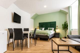 Near Westbahnhof 2 Cozy Studios, Barrier-Free - 0
