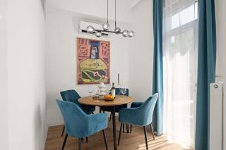Chic 2BR Loft Steps from Great Synagogue Budapest - Budapest - 7