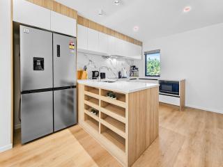 Waipuna Living I 3-Bed Townhouse I Spacious Home - 1