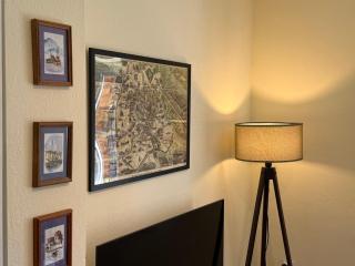Spectacular Bayview Apt With Big Private Garden - 4