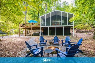 Modern w Fire Pit Deck, Grill & Hot Tub - 0