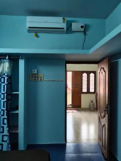 RR Home Stay - 5