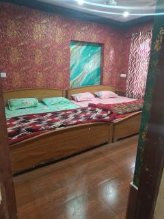 Alamdar guest house - 9