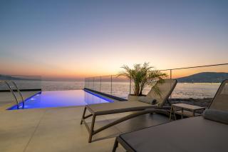 Nube Luxury Villas - 0
