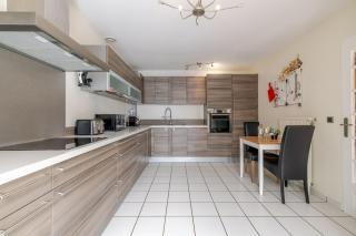 3 rooms available in the Jura Villa Thoiry SHARED House near CERN Geneva Airport Palexpo UN Skiing - 3