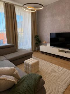 Designer Central Apartment - Terrace, View, Parking - 0
