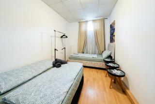 Simple Two Private Rooms with Shared Living Area in Vienna - 0