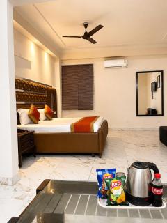 Hotel Swisston Palace - 1