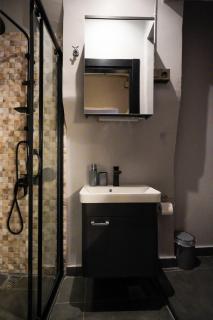 Mercan Apartments Balat - Mirror Niche Room - 3