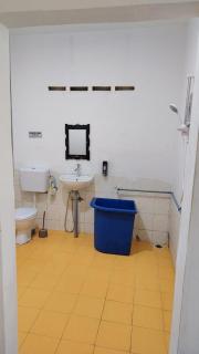 Halah HomeStay in Parit Jawa - 5
