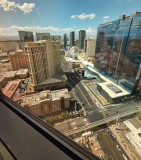 Top Floor MGM Signature Penthouse, No resort fees! - 5