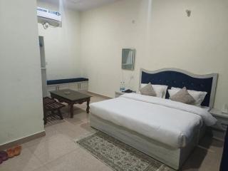 Hotel Shani Punjabi Rasoi 7 - 5