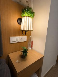 The Golden Nest Aesthetic & Comfy Stay - 7