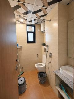 The Golden Nest Aesthetic & Comfy Stay - 3