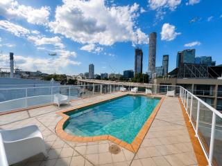 Apartment in South Brisbane - 7
