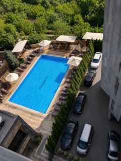 Azure Central Pool Residence - 1