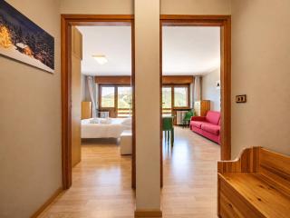 Hostdomus - Color Apartment - 5