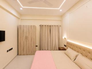 Balcony View room in gated society - 4