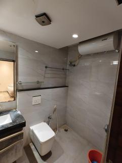 Pleasant 2bedroom spacious stay in the prime area - 9