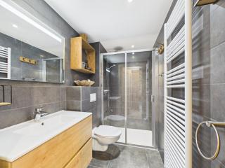 Appartement Haut Standing au Cœur des Gets - Proche Commerces, Garage et Spa - FR-1-623-270 - 4
