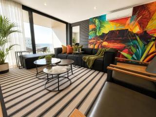 The Glengariff 701 - Designer 2-Bedroom Apartment on the Atlantic Seaboard - 0
