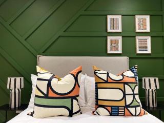 The Glengariff 701 - Designer 2-Bedroom Apartment on the Atlantic Seaboard - 7