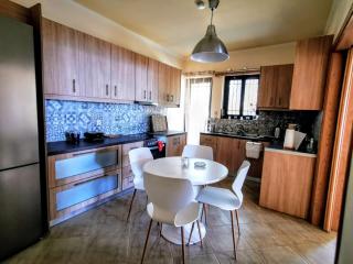 House M A R Y - Pefkali - 8