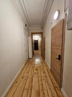 Luxury 2 Bedroom Apartment - 4
