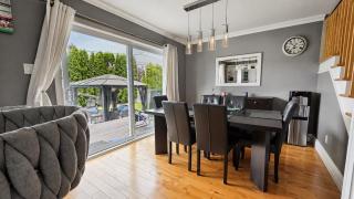 3BR Stylish Home Premium Kitchen & Bright Spaces - 5