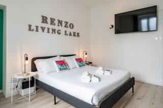 Renzo & Lucia Lakefront Suites with Stunning Views of Lake Como - 3