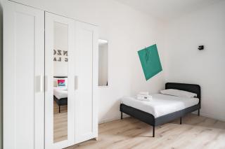 Renzo & Lucia Lakefront Suites with Stunning Views of Lake Como - 2