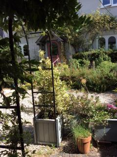 Arch Cottage - 1
