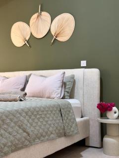 Paphia Olive Suite - 8