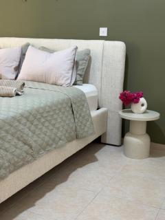Paphia Olive Suite - 5