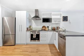 Upmarket- Heart of Hamilton Apt - 4