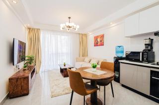 Cool 1 BR on 16th floor, Westlands with pool & gym - 0