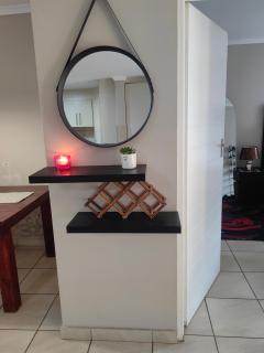 Luxury Boutique Apartment Near Wonderboom Airport & Mall - 3